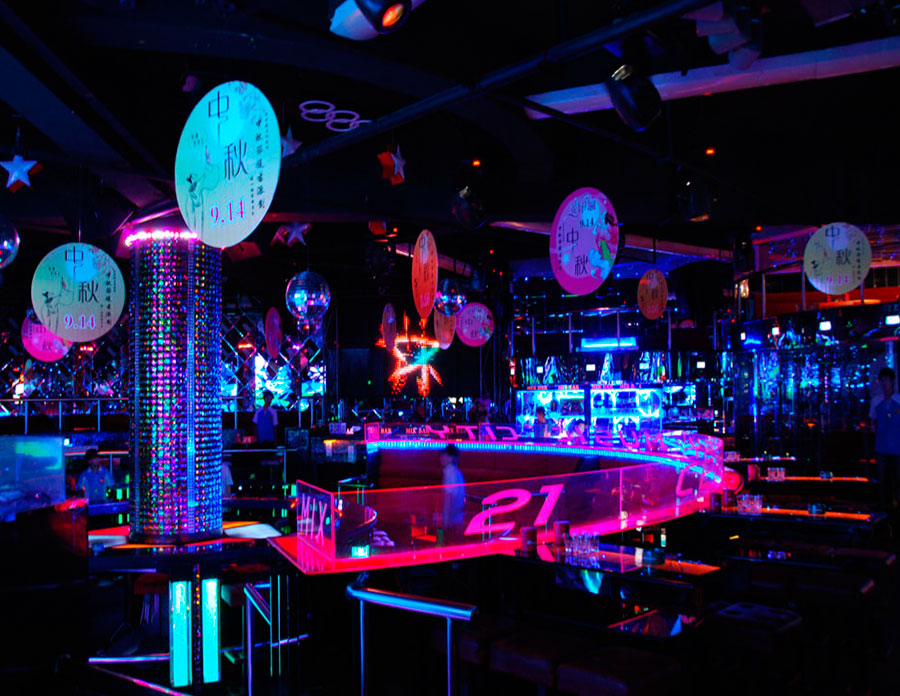 演藝大廳T臺燈光系統(tǒng)綜合解決方案