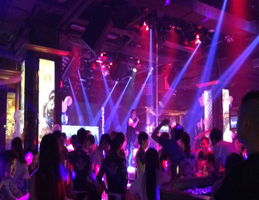 演藝大廳T臺燈光系統(tǒng)綜合解決方案