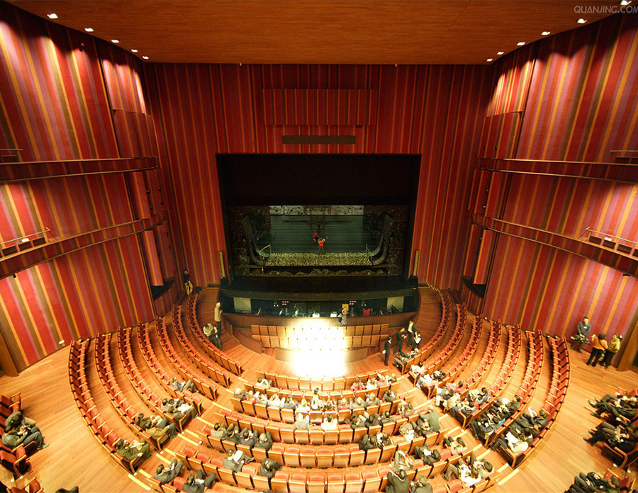 劇院舞臺燈光系統(tǒng)綜合解決方案